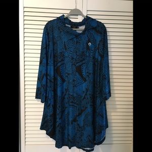 Tunic top. Beautiful blue and black batik print 2x
